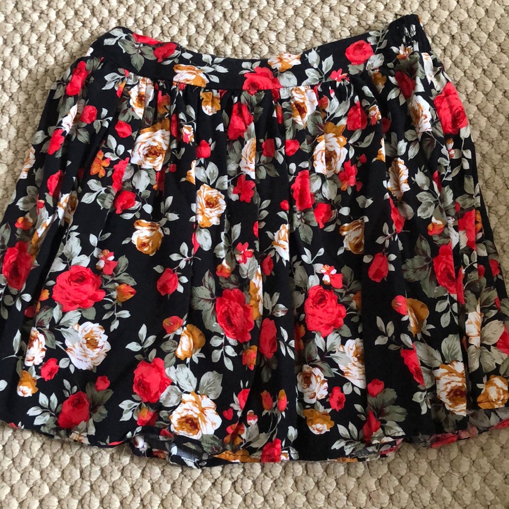 Short Floral Skirt